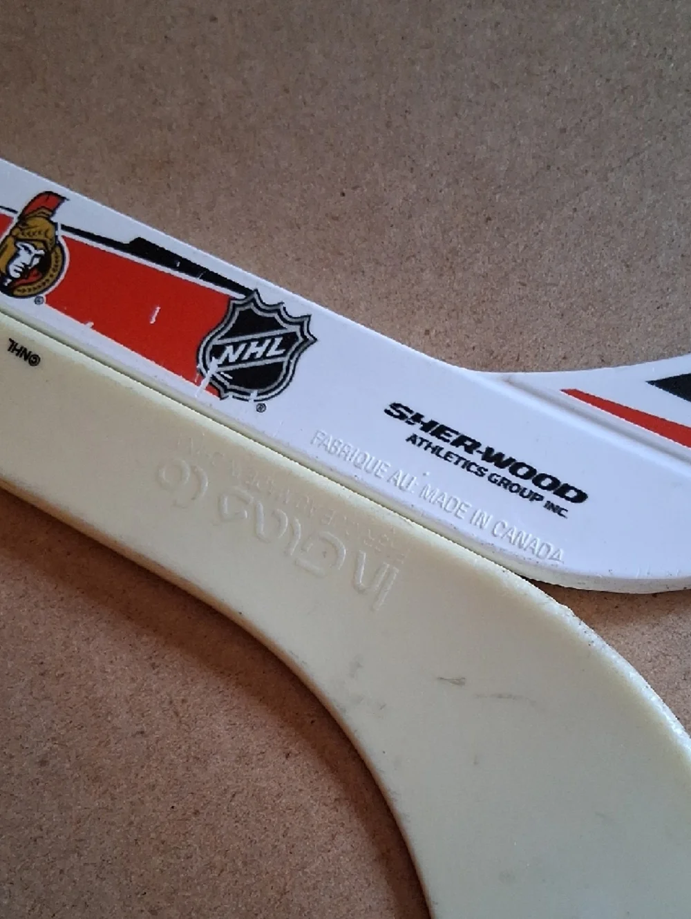 Ottawa Senators Mini Hockey Sticks - Red, White, Cream - Picture 5 of 9